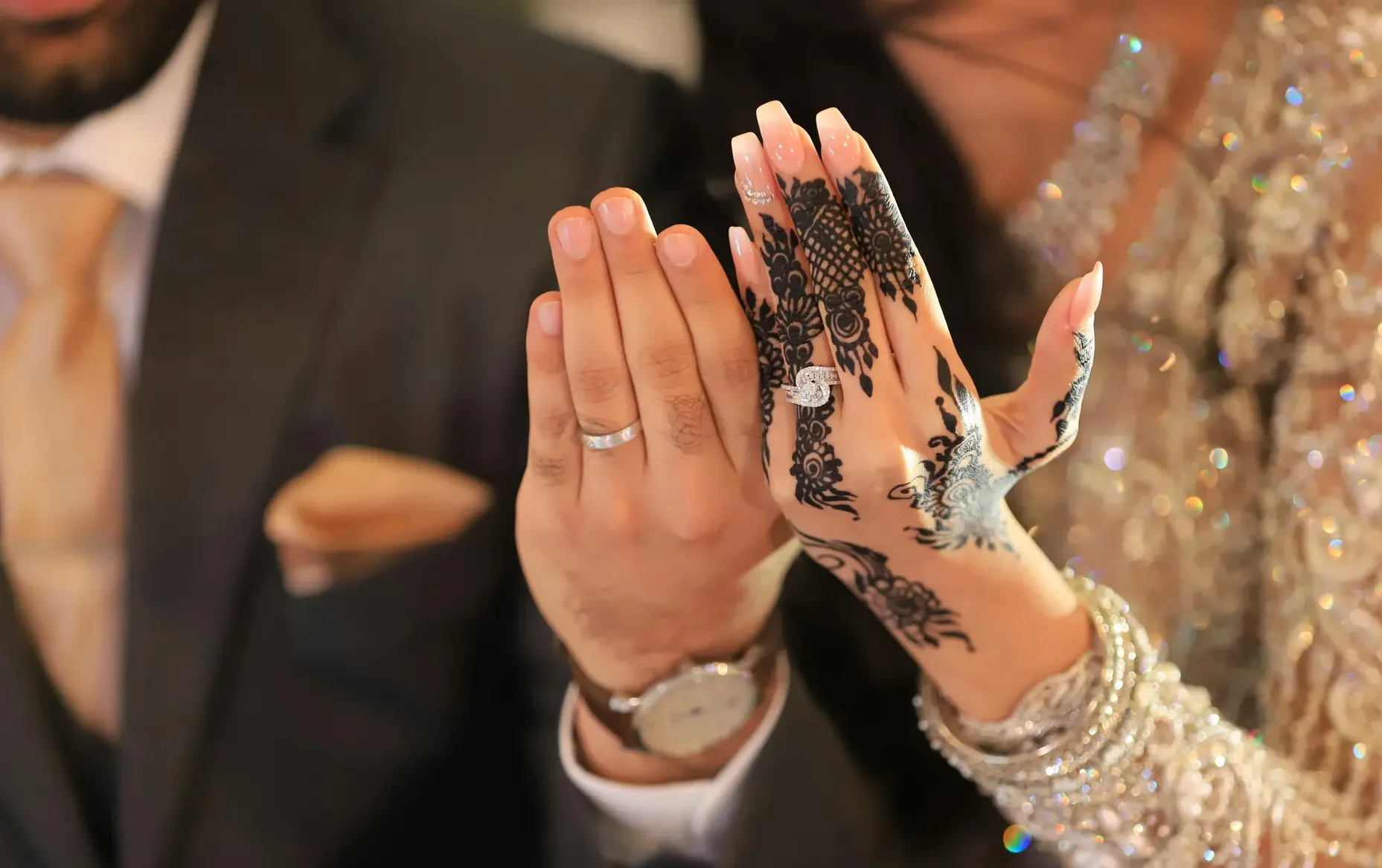 Pakistani Muslim couple after a successful matchmaking through HK Matrimony's verified rishta service